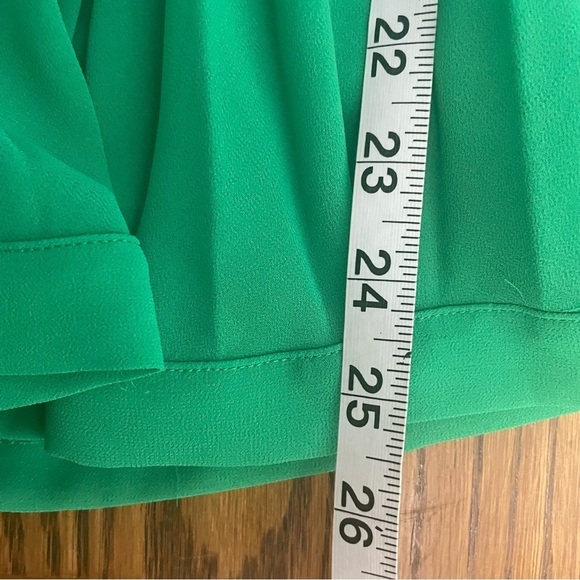 THML Halter Pleated Top Green NWT Size Small - Picture 10 of 10